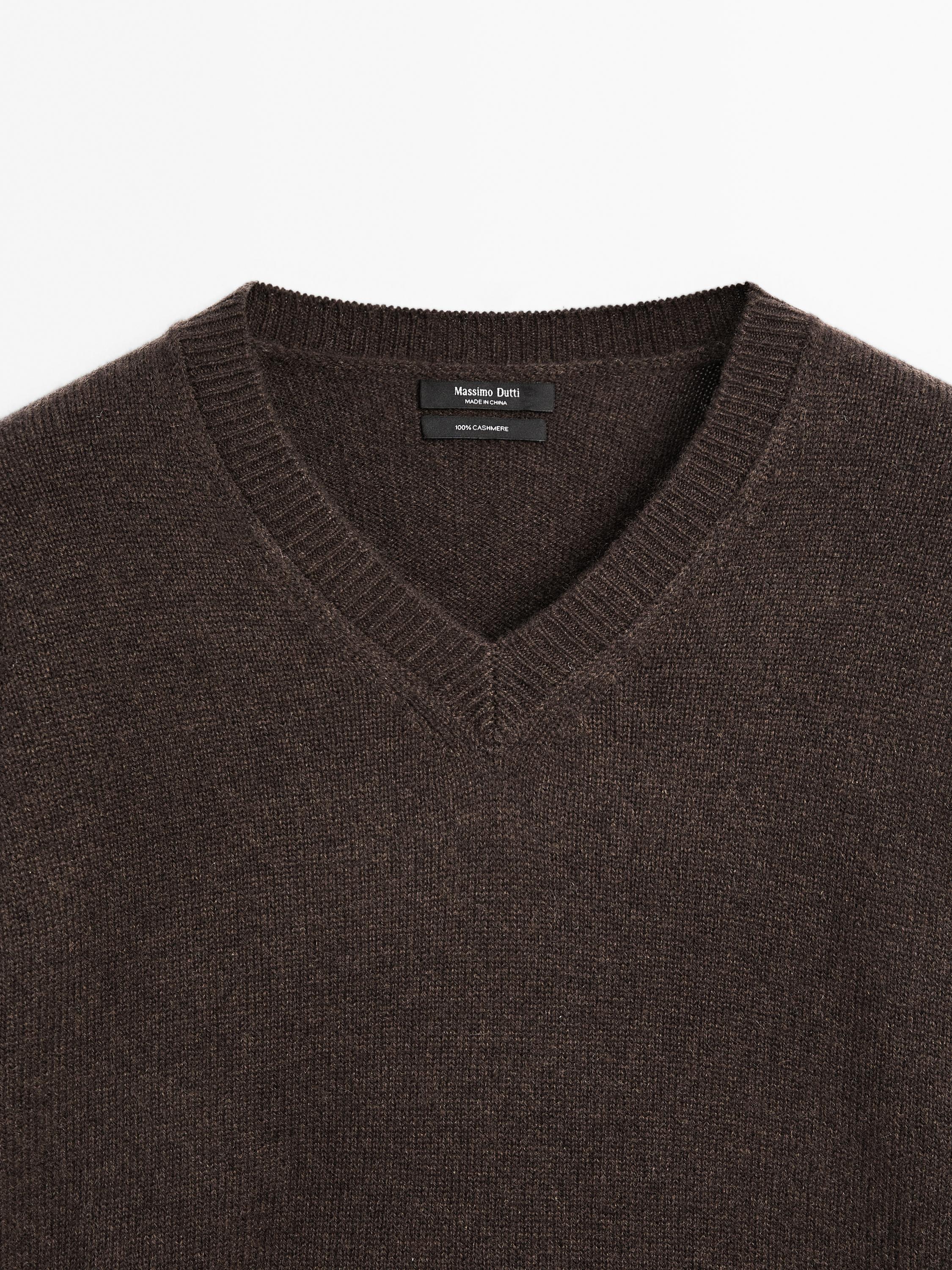 Oversize cashmere V-neck sweater